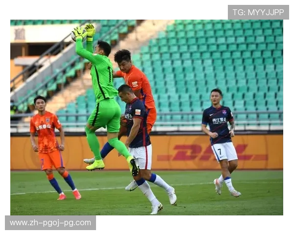 重庆中超战火重燃:山城雄师再启征程 重庆中超战火重燃:山城雄师再启征程